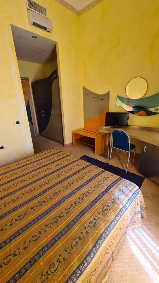 מרגריטה די סבויה Hotel Del Sole מראה חיצוני תמונה